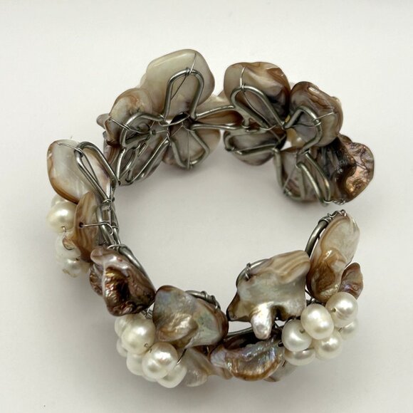Statement Floral Cuff Bracelet Mother of Pearl Shell Pearl Bead Wire Wrap Boho - Picture 8 of 12